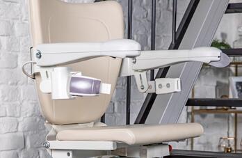 Schodišťová sedačka Handicare 1100 detail