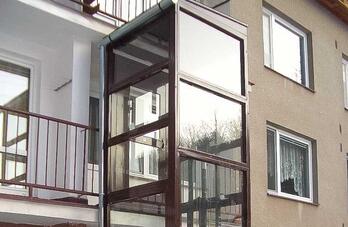 Vertikální zdvižná plošina E10 VECOM rodinný dům