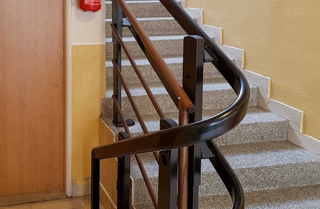 Realizace Vecom: Šikmá schodišťová plošina V65, Borotín