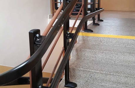 Reference Vecom: Šikmá schodišťová plošina V65, Borotín